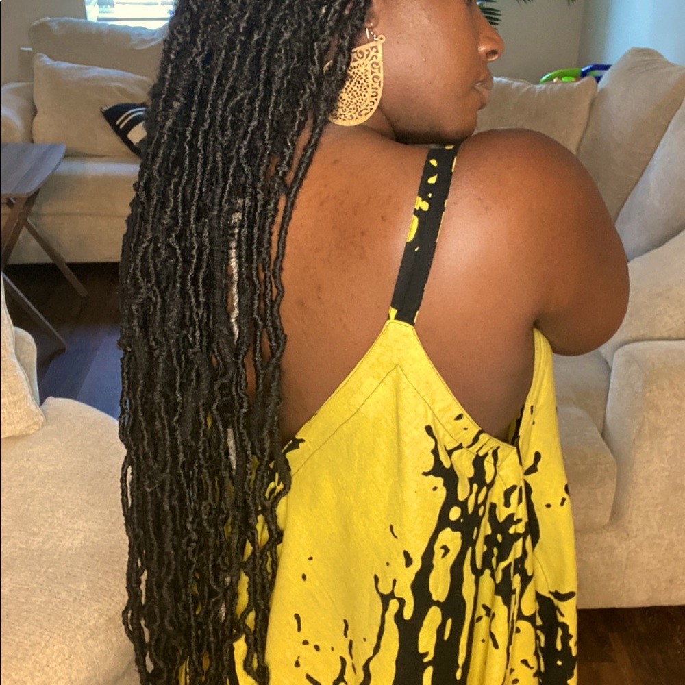 🏷4 for $60🏷 Black & Yellow Dress